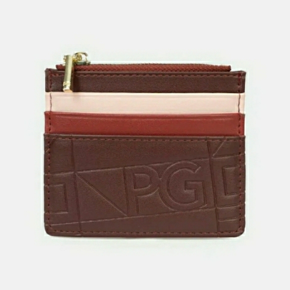 Purificacion Garcia Handbags - NIB! Purificación García Embossed Luxury Card Holder w/ Zip Pocket